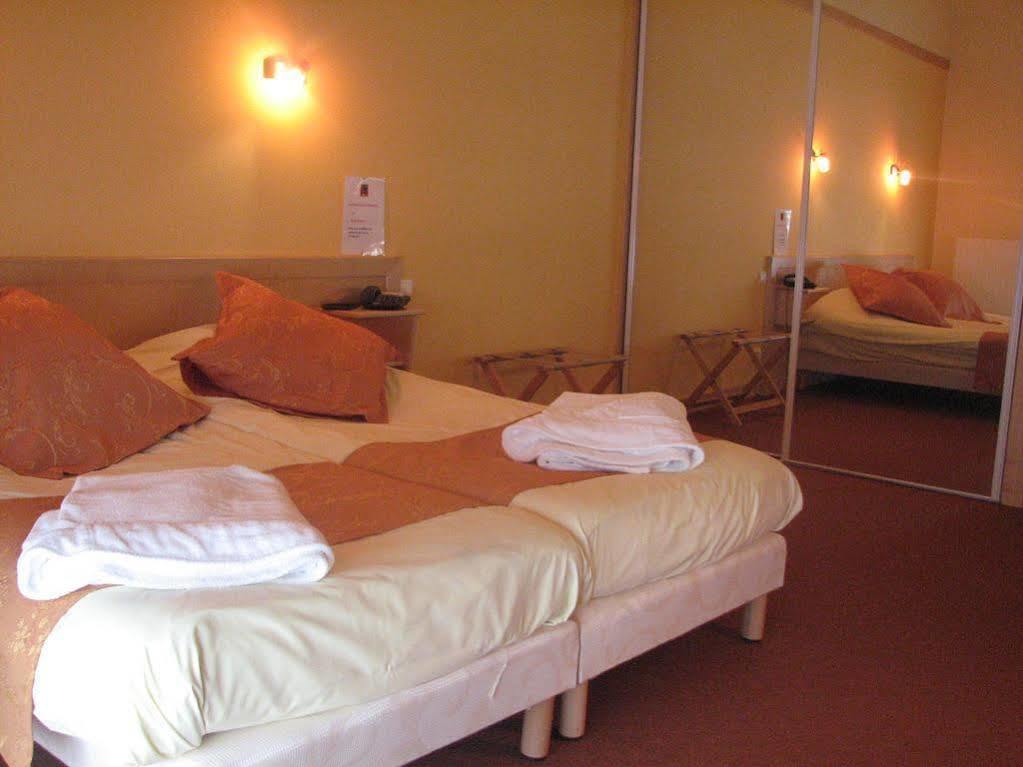 Logis Hotel Restaurant De La Poste Et Spa De Montagne Le Bonhomme Luaran gambar